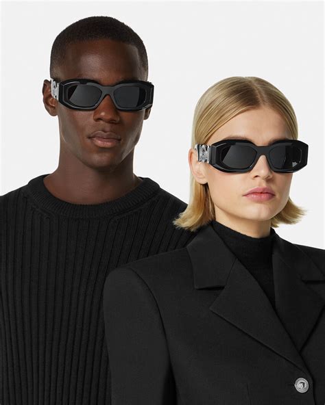 biggie smalls versace sunglasses|versace biggie sunglasses all black.